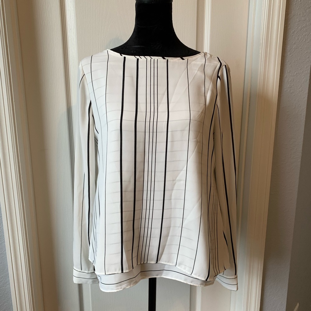White House Black Market Blouse